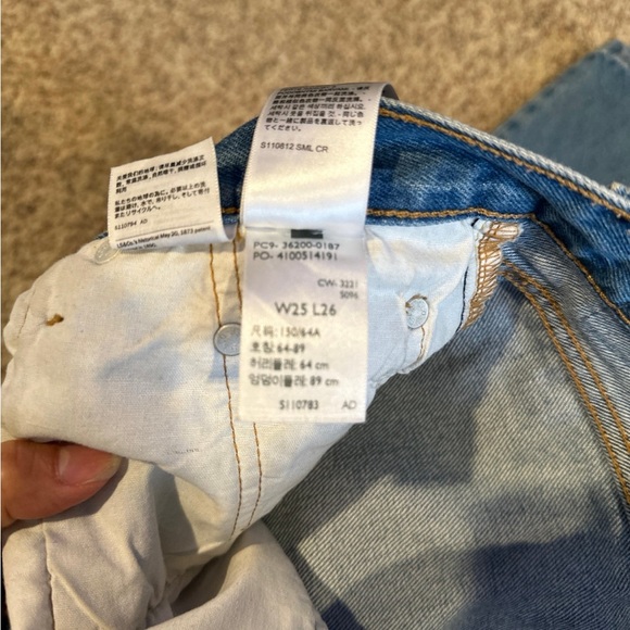⛔️SOLD⛔️Levi’s 501 high waisted jeans size 25 - Picture 3 of 3
